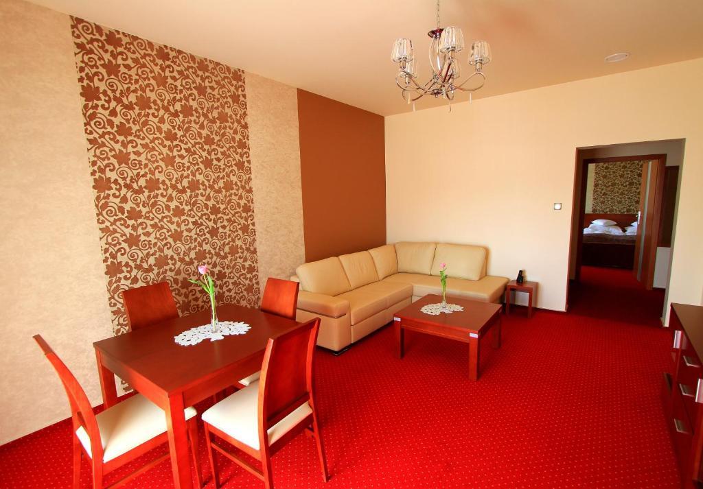 Hotel Rydzewski エウク エクステリア 写真